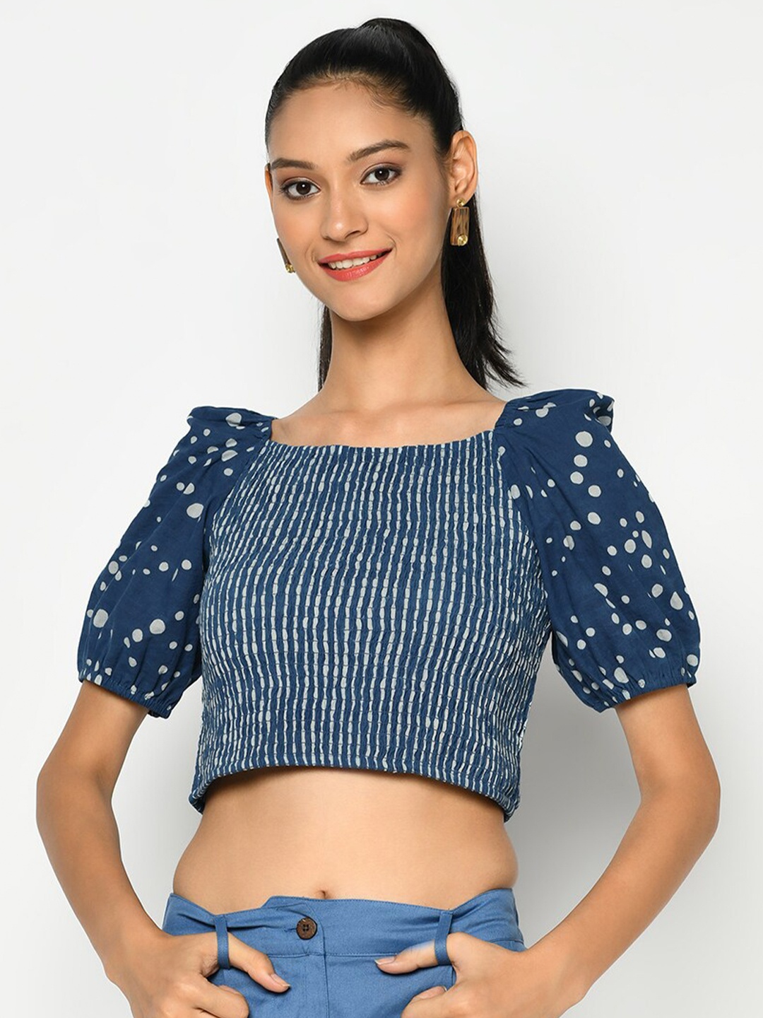 

Fabindia Blue Striped Puff Sleeve Regular Crop Top