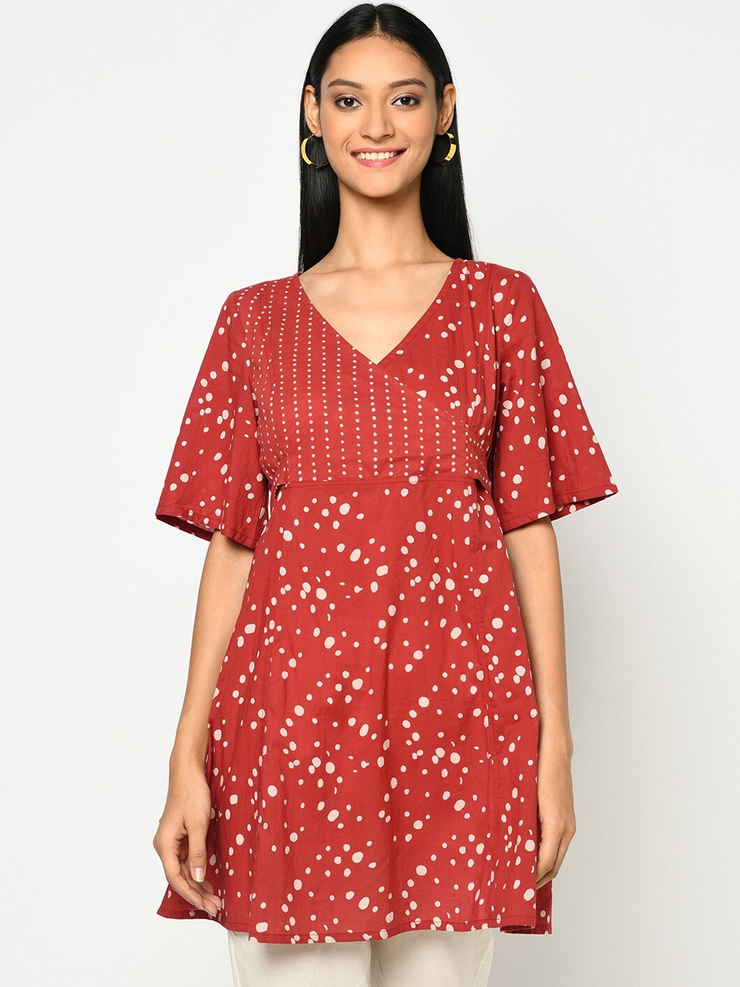

Fabindia Women Red & White Printed Flared Sleeves Kurta