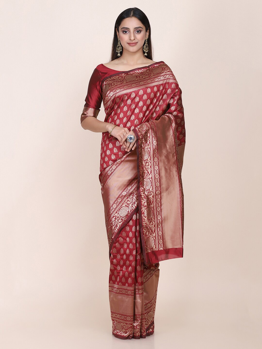 

Shaily Maroon & Gold-Toned Ethnic Motifs Silk Blend Saree