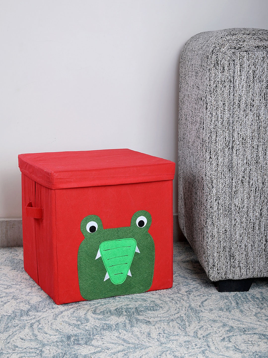 

My Gift Booth Red Crocodile Storage Cube with A Lid