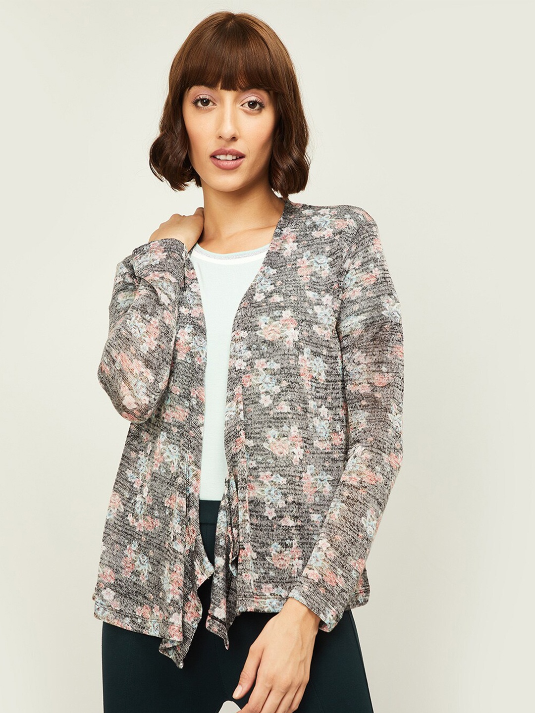 

CODE by Lifestyle Women Black & Grey Printed Shrug