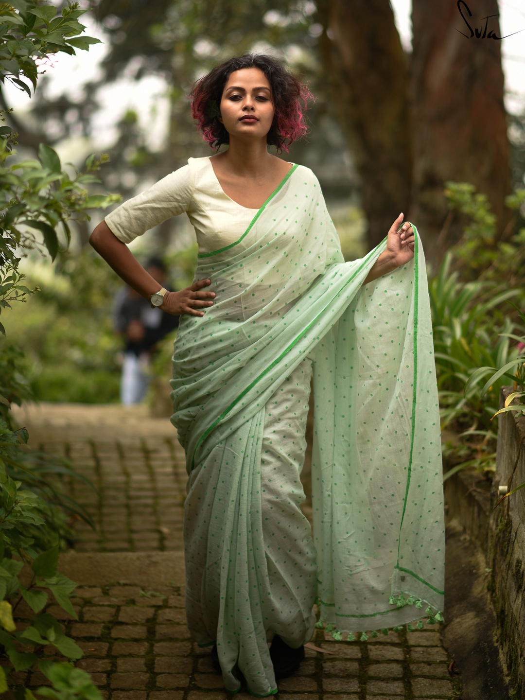 

Suta Lime Green Polka Printed Pure Cotton Saree