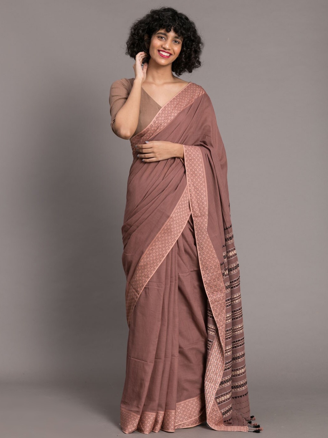 

Suta Brown Handloom Pure Cotton Saree