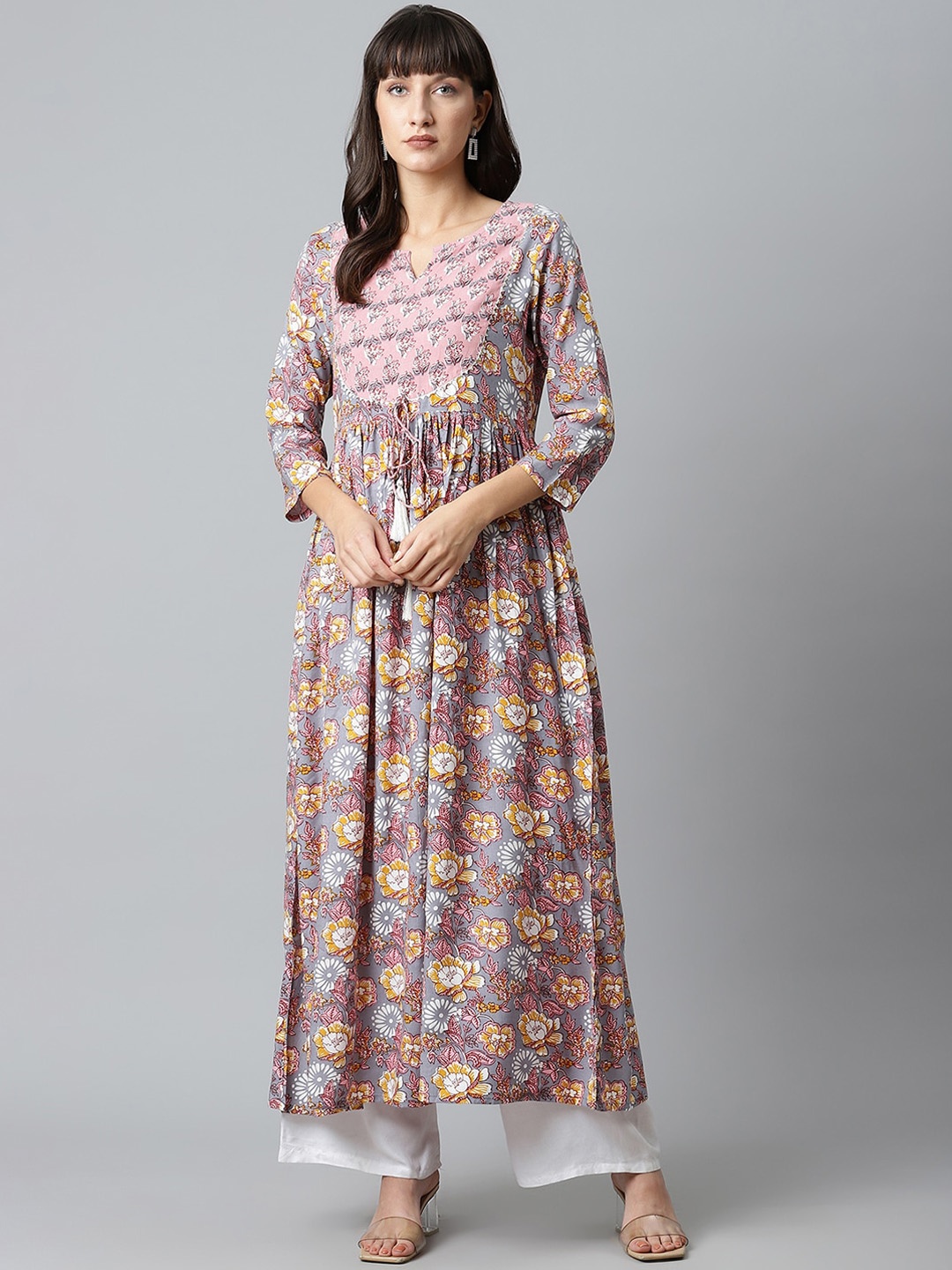 

Sringam Women Grey & Pink Ethnic Motifs Printed Floral Anarkali Kurta