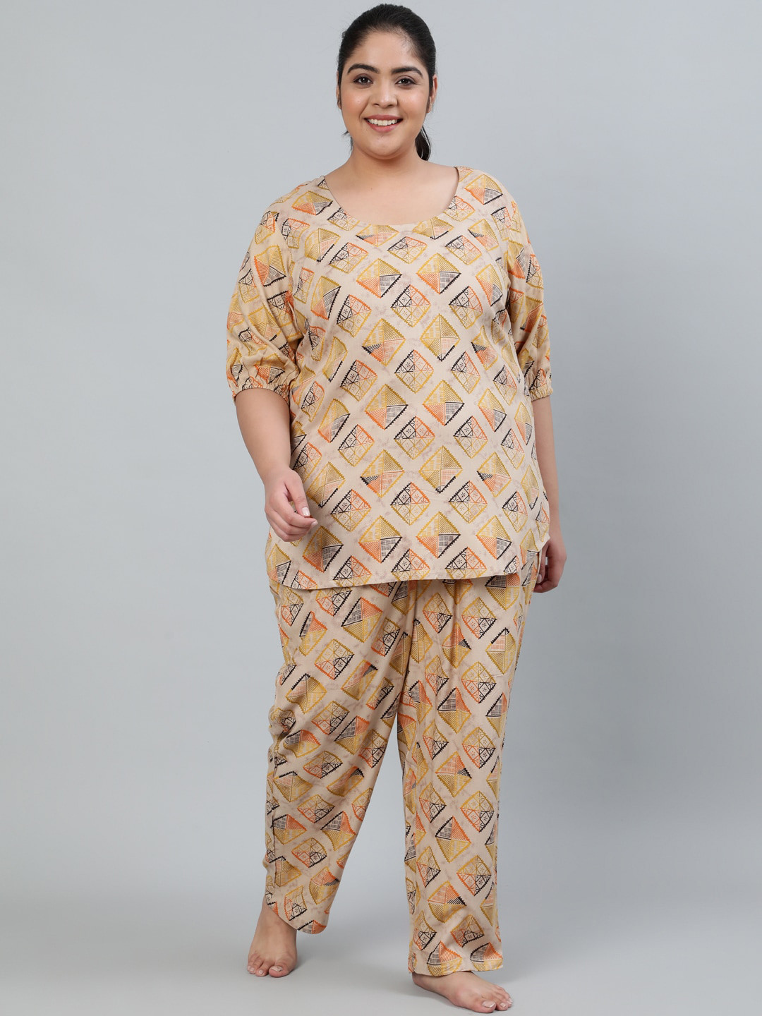 

Nayo Women Beige & Black Printed Night Suit