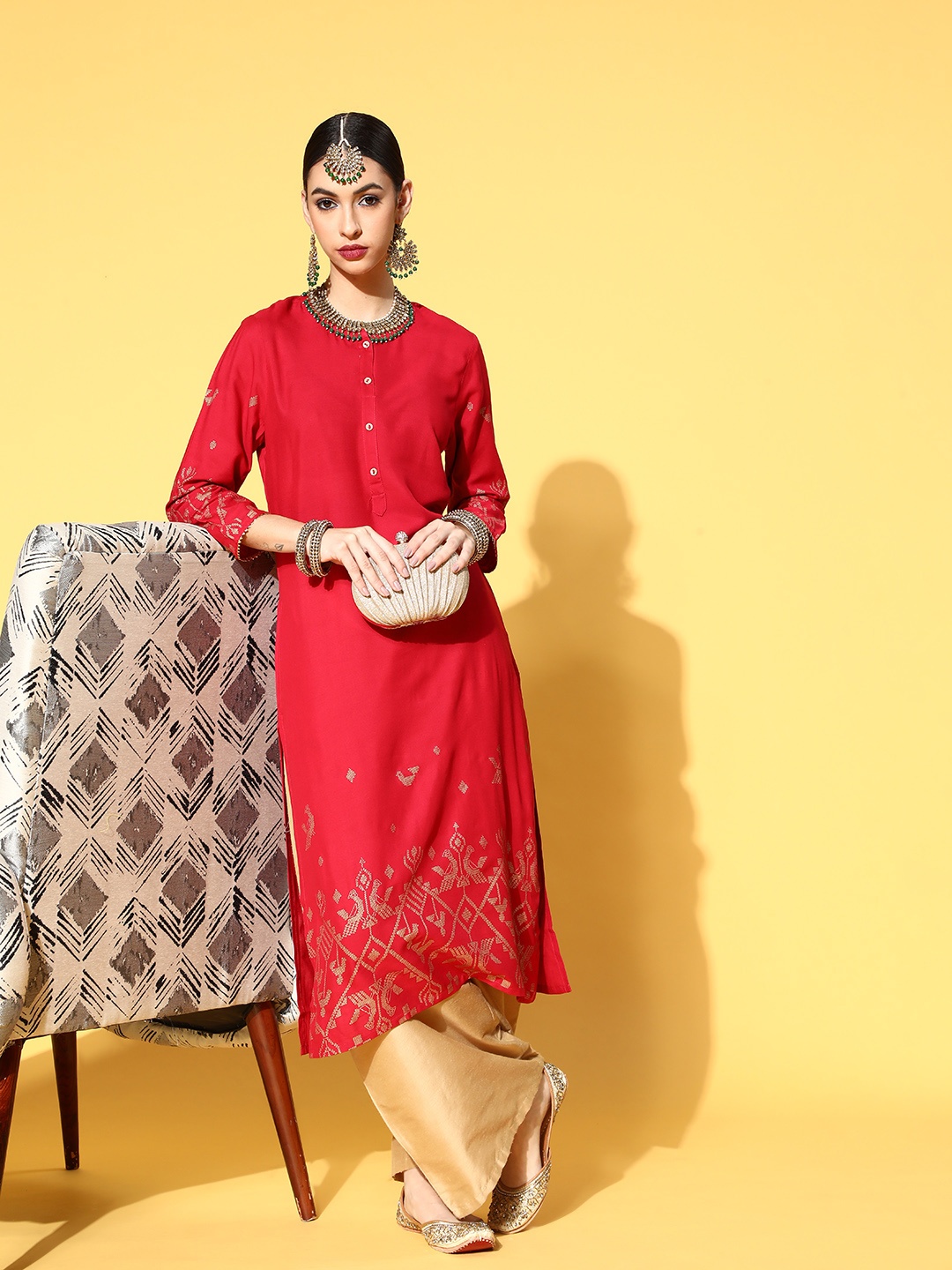 

Sangria Women Red & Golden Geometric Print Kurta