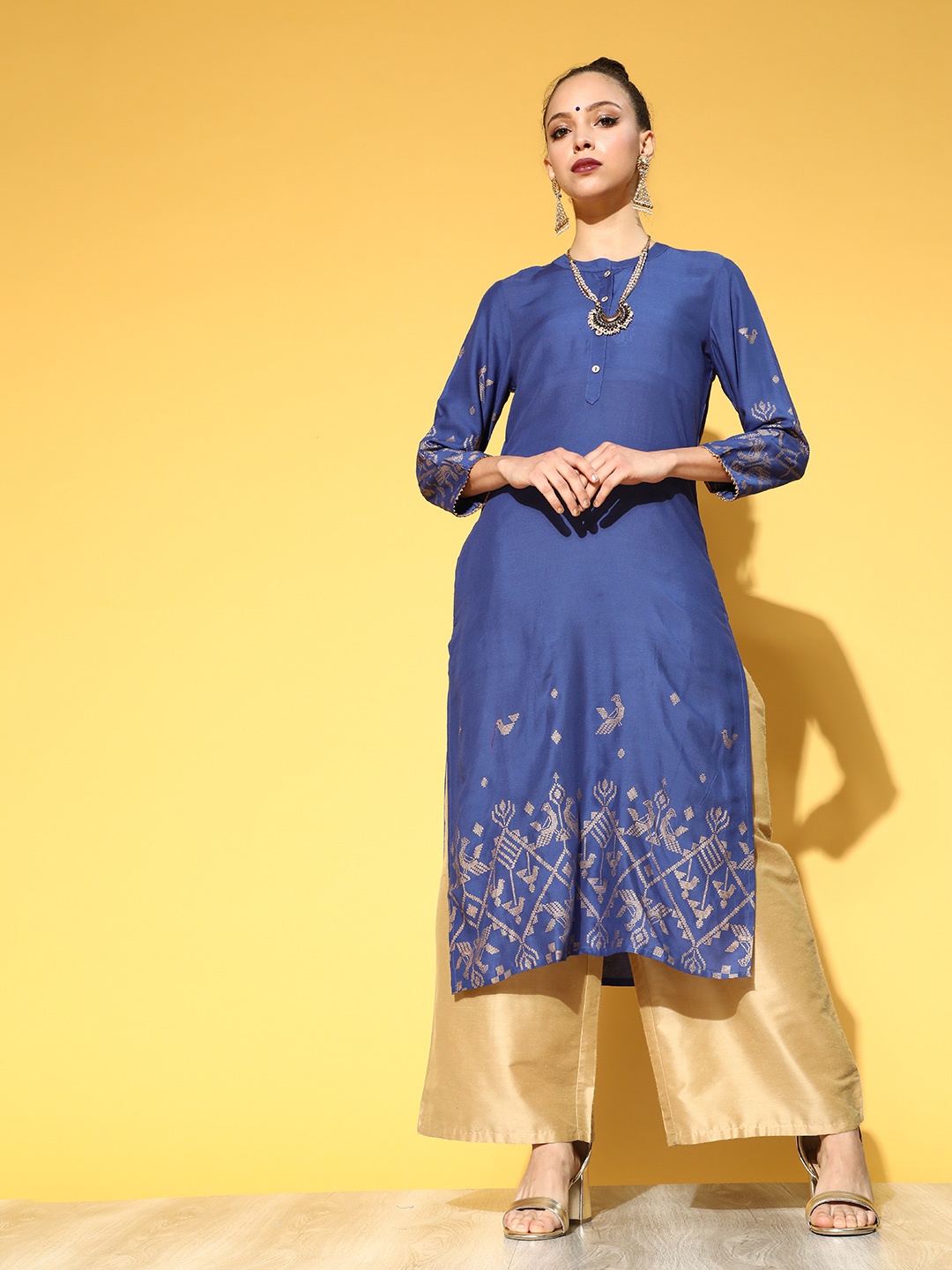 

Sangria Stunning Blue Viscose Rayon Gold Foil Kurta