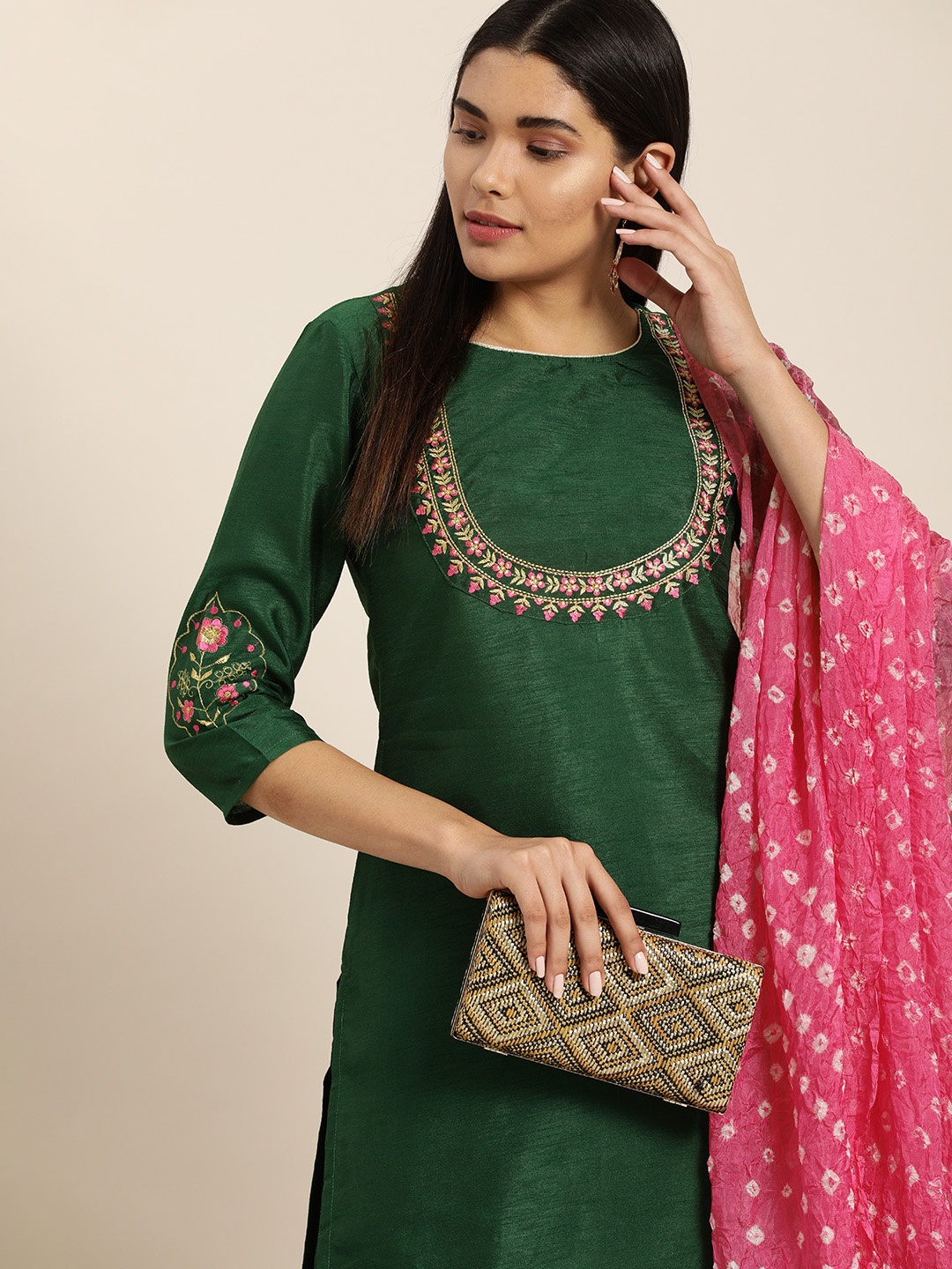 

Sangria Women Green Floral Embroidered Regular Thread Work Kurta with Trousers & With Dupatta