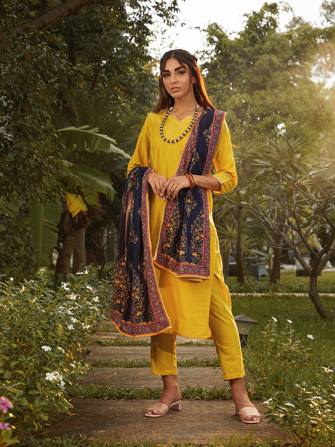 

Sangria Women Mustard Yellow Solid Kurta Set & Dupatta With Gotta Patti Detail