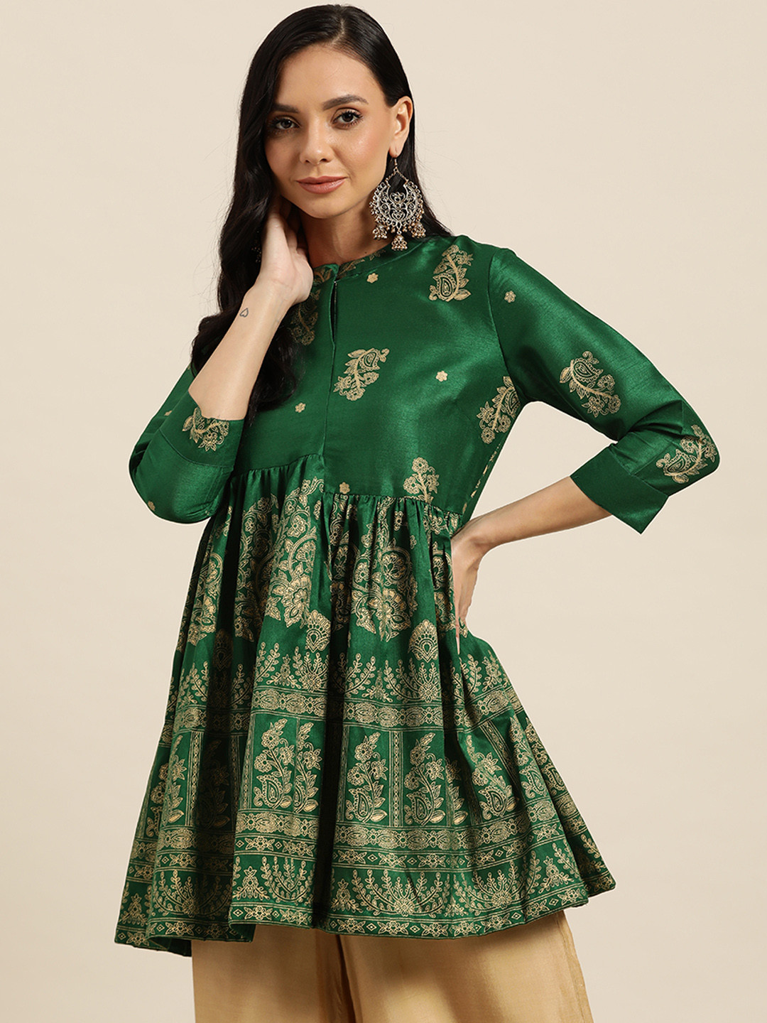 

Sangria Green & Golden Mandarin Collar A-Line Longline Top