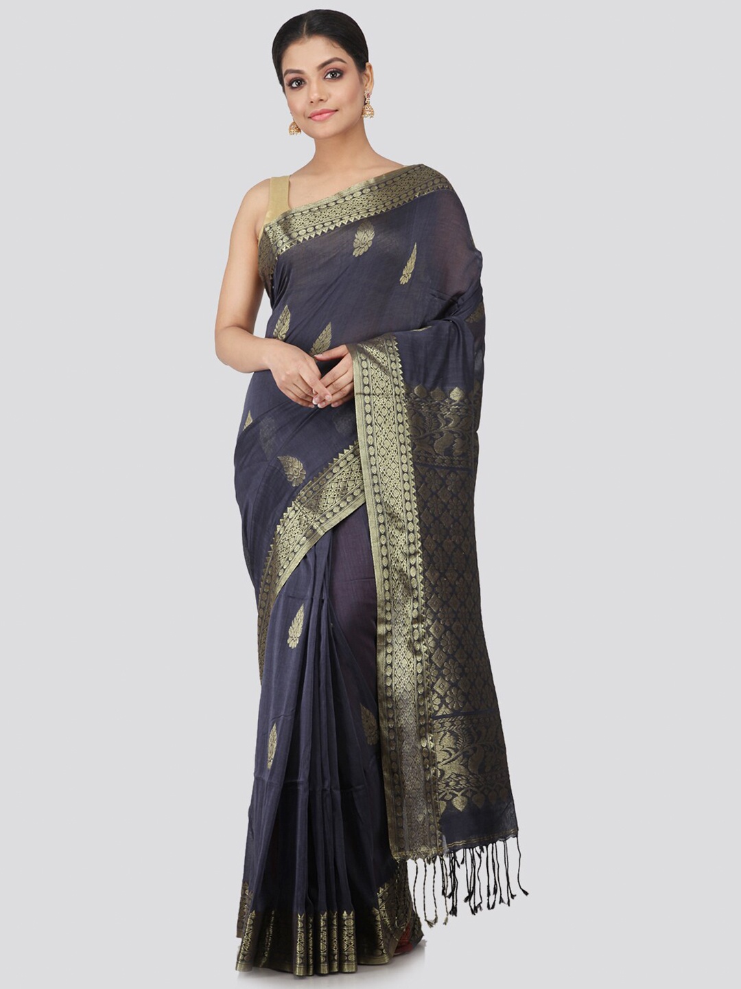 

PinkLoom Grey & Gold-Toned Ethnic Motifs Zari Pure Cotton Handloom Sustainable Saree