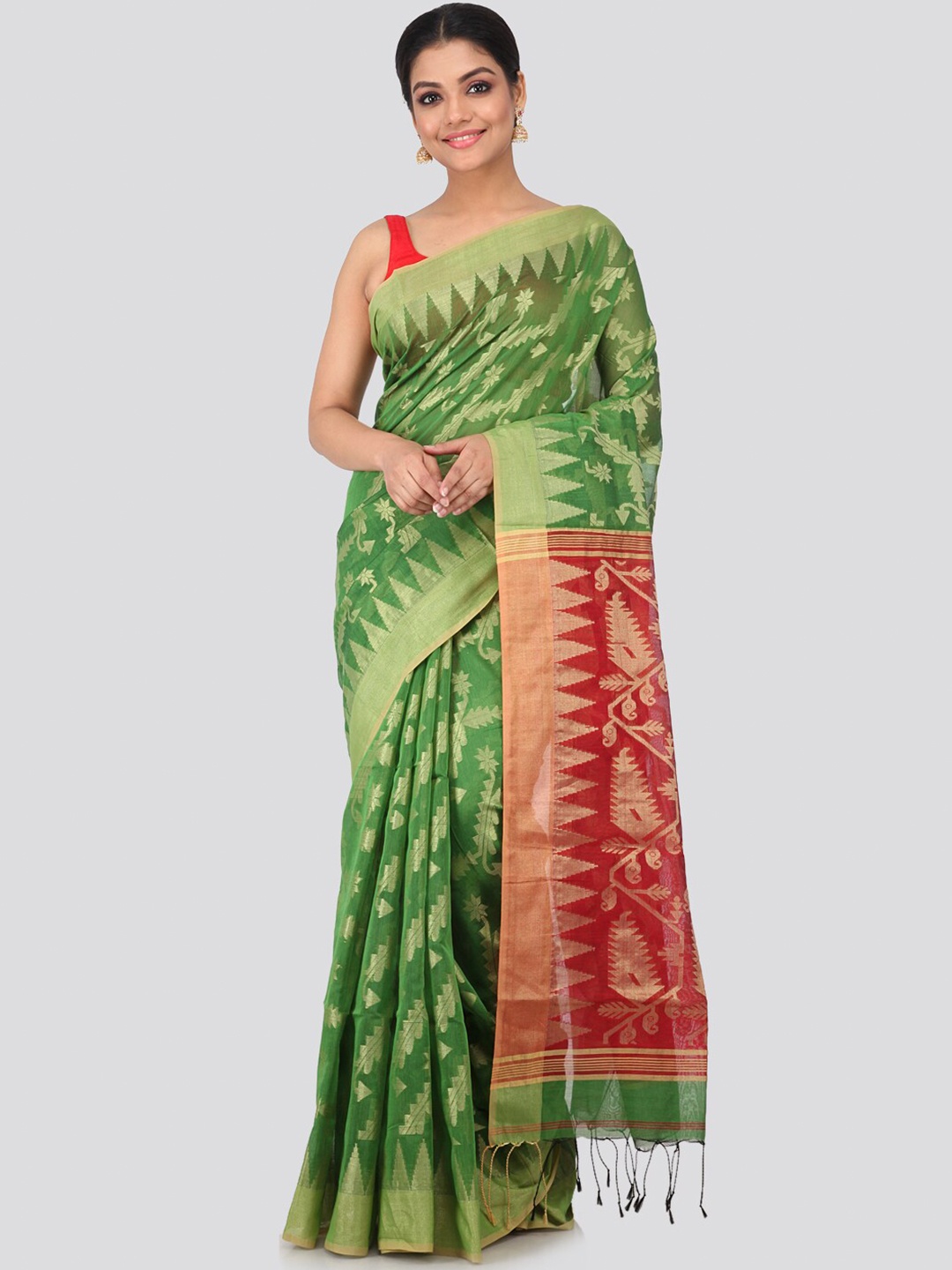 

PinkLoom Women Green & Magenta Cotton Silk Woven Designed Saree