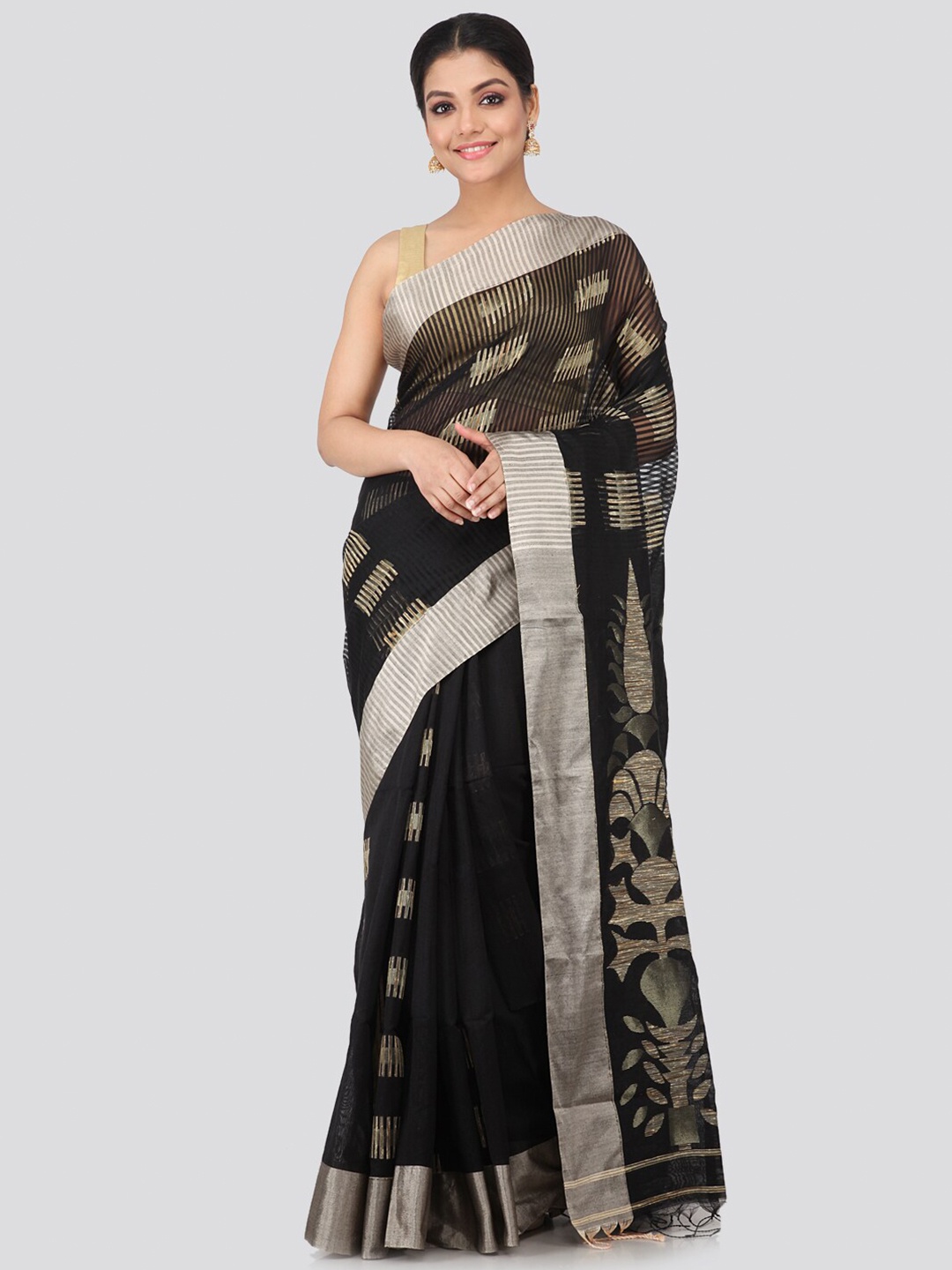 

PinkLoom Black & Gold-Coloured Woven Design Zari Handloom Sustainable Saree