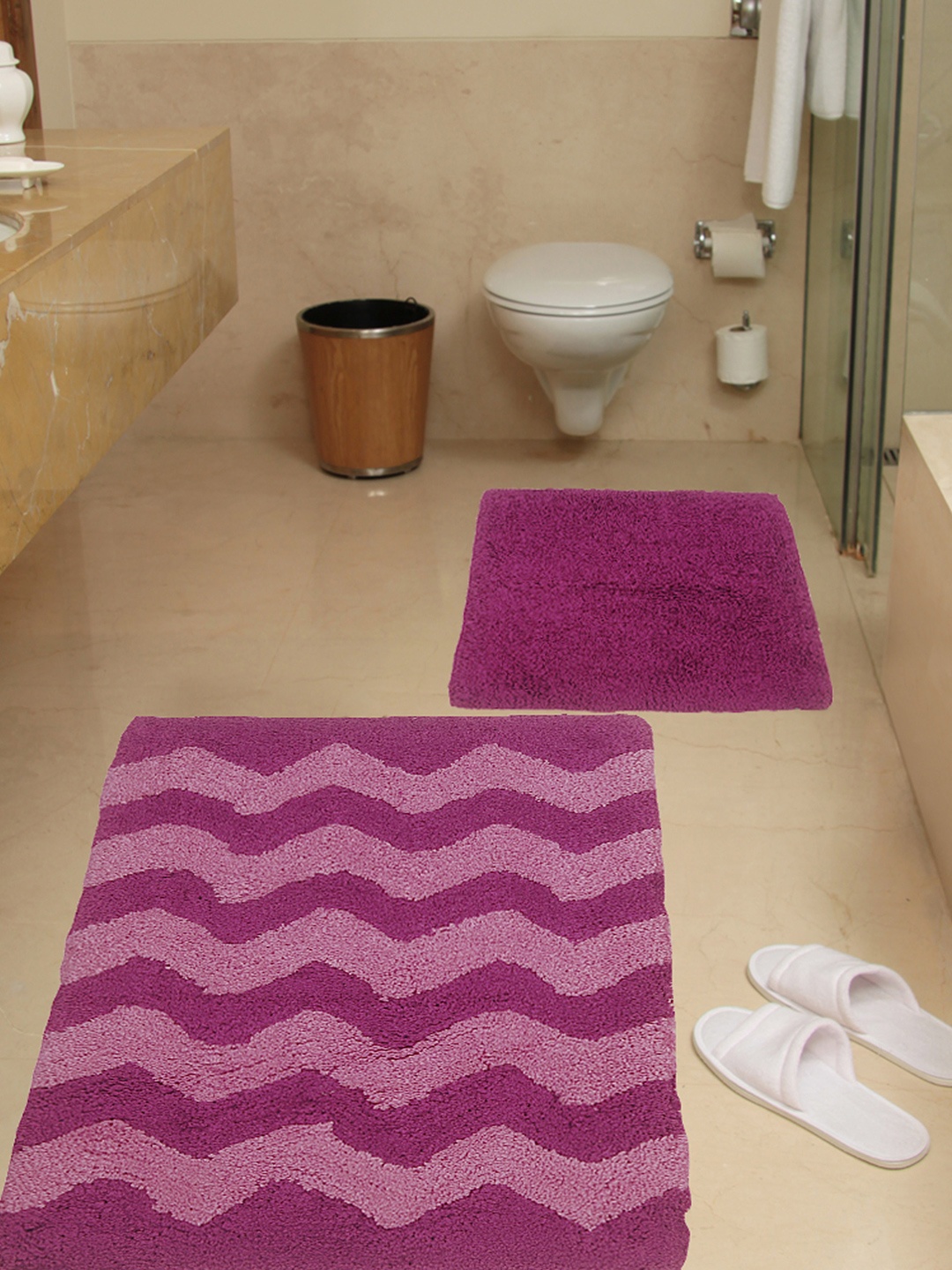 

BIANCA Magenta Set of 2 Patterned Cotton Rectangular Antiskid Bath Rugs