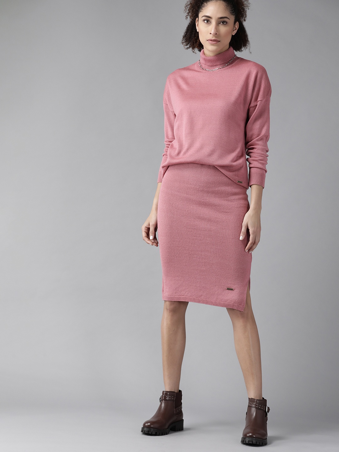 

Roadster Women Dusty Pink Sweater with Skirt