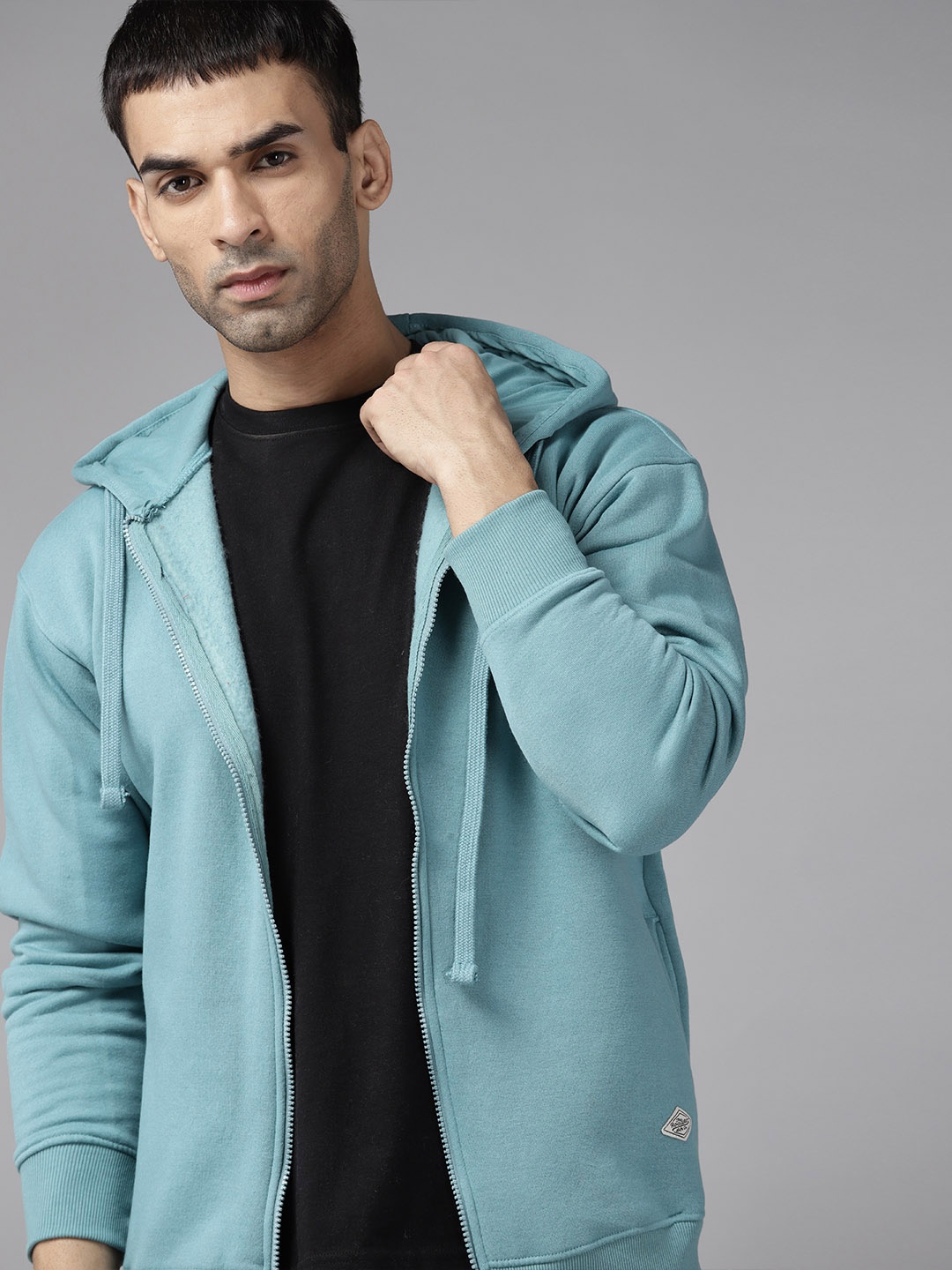 

Roadster Men Blue Solid Tailored Jacket