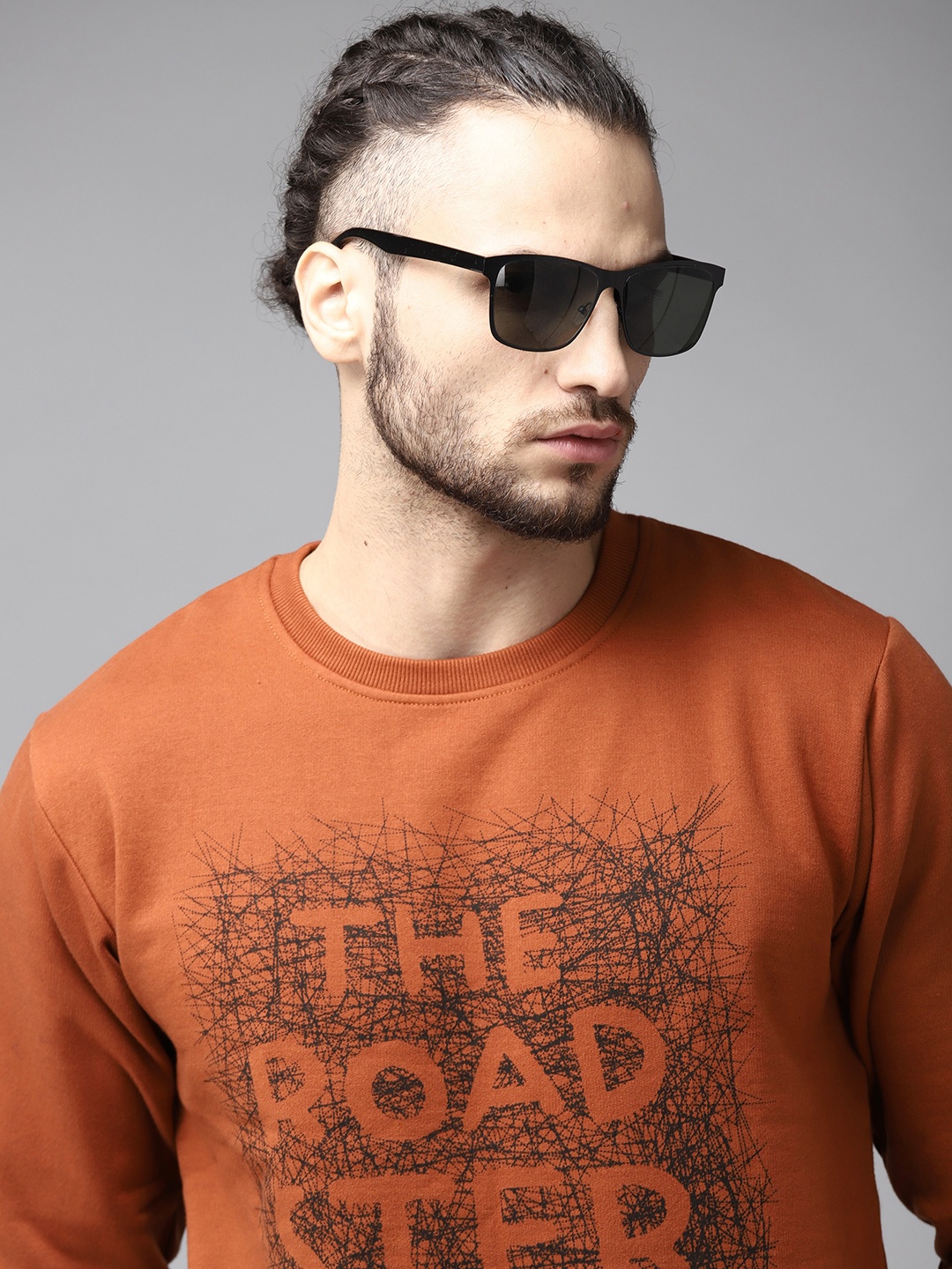 

Roadster Men Rust Orange & Black Typography & Graphic Printed Sweatshirt