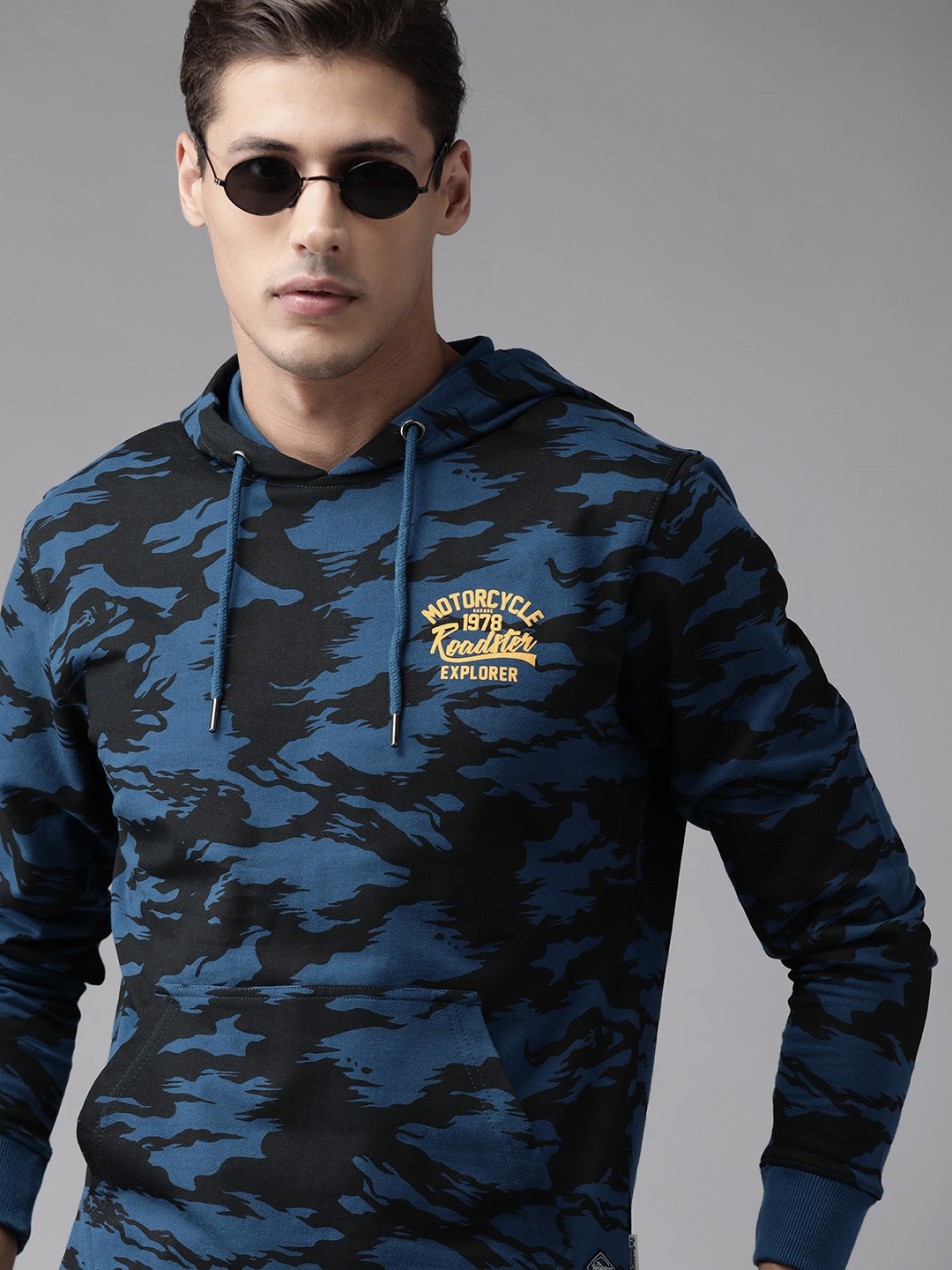 

Roadster Men Navy Blue Printed Hooded Sweatshirt