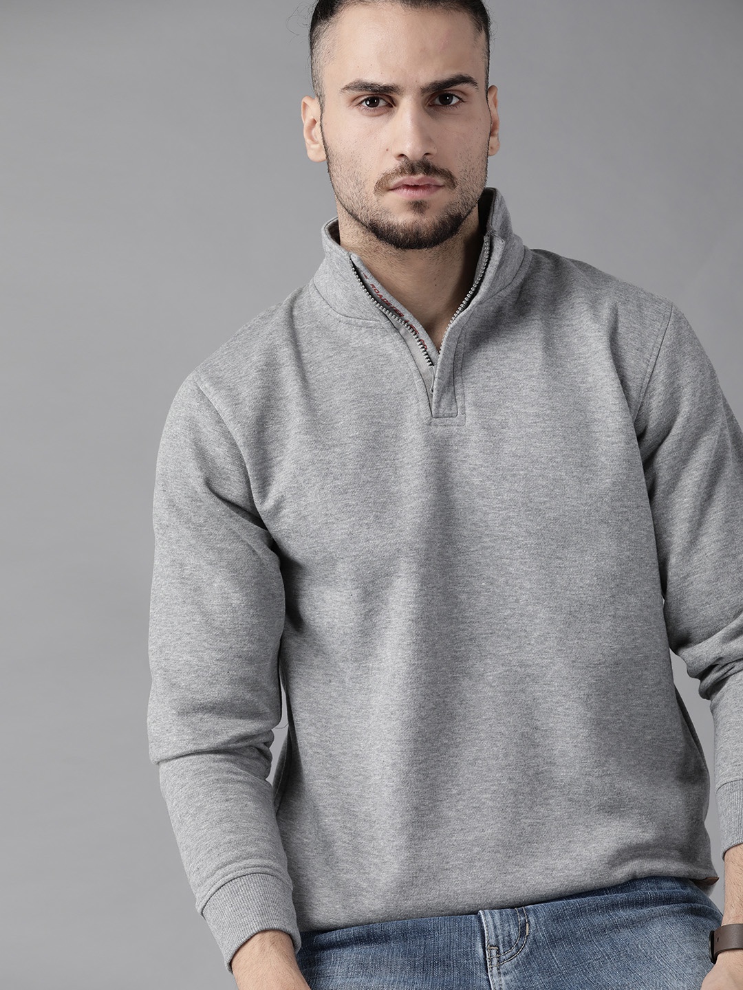 

Roadster Men Grey Melange Solid Sweatshirt
