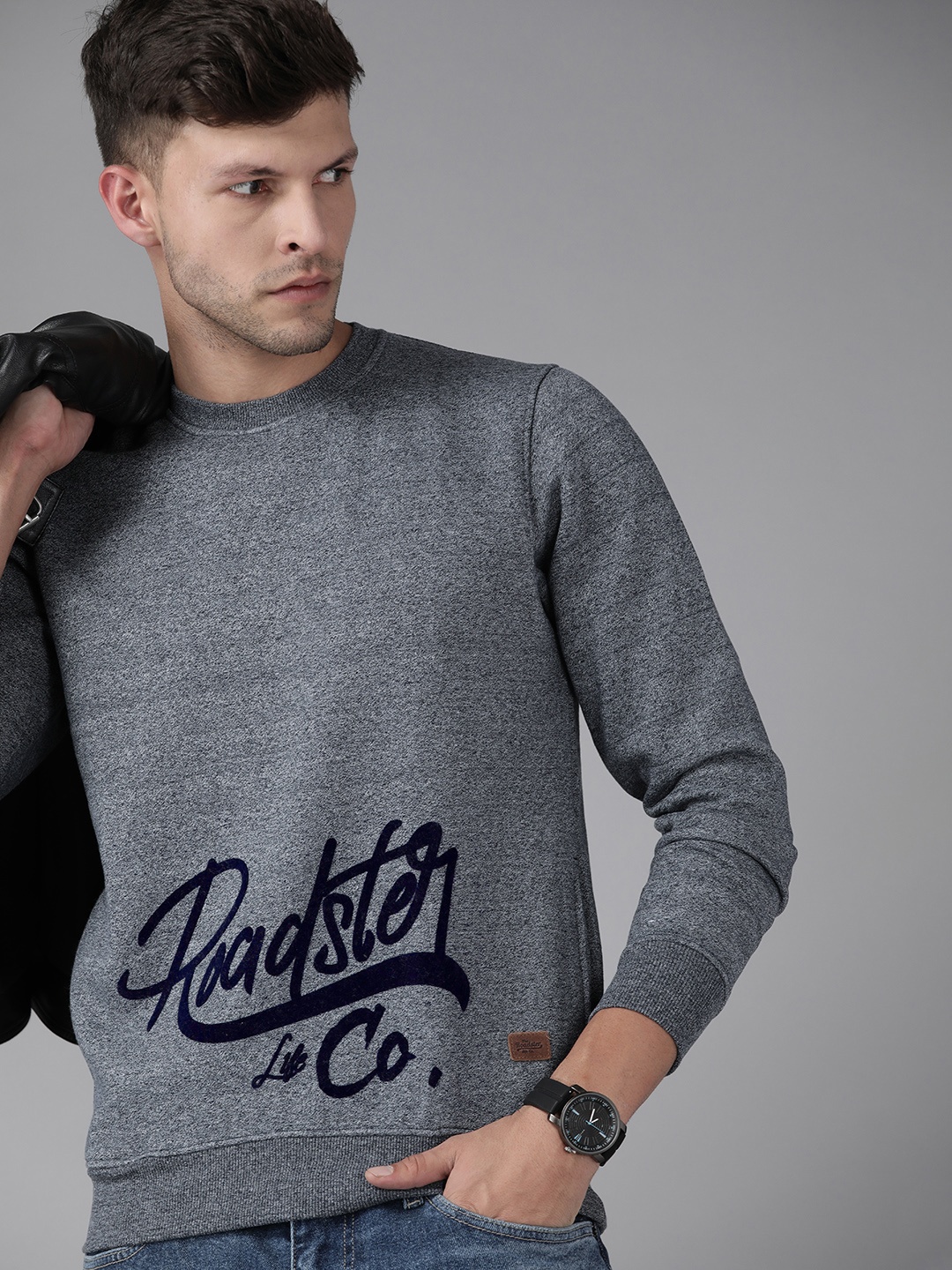 

Roadster Men Grey Melange Printed Sweatshirt