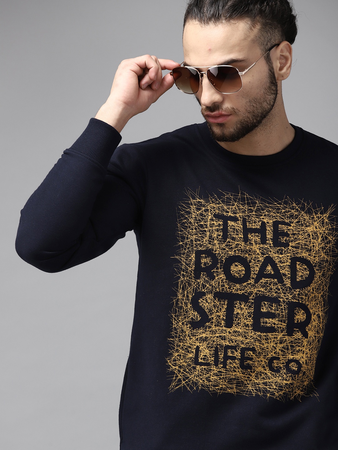 

Roadster Men Navy Blue & Mustard Yellow Graphic Printed Sweatshirt