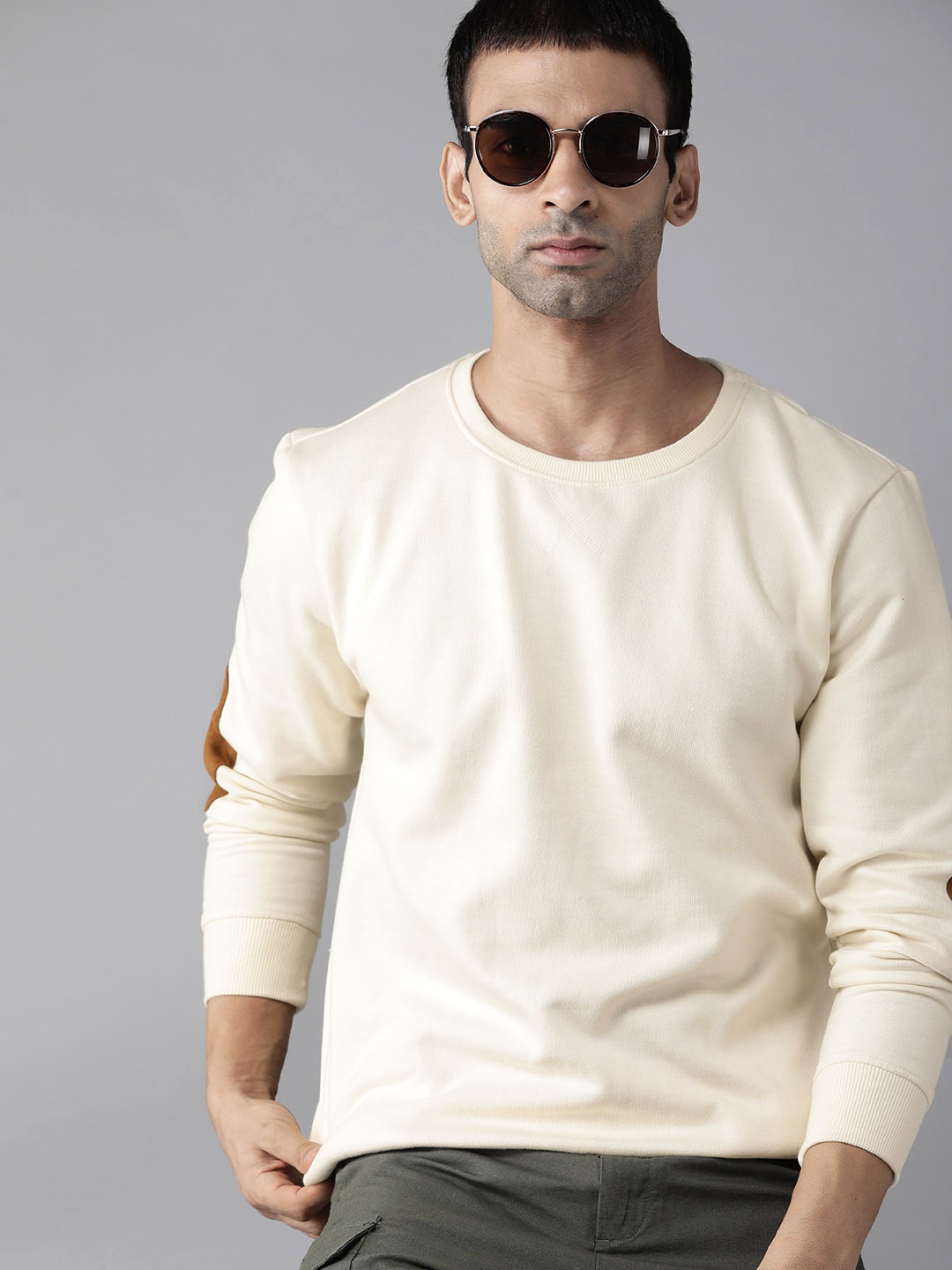 

Roadster Men Cream-Coloured Solid Sweatshirt