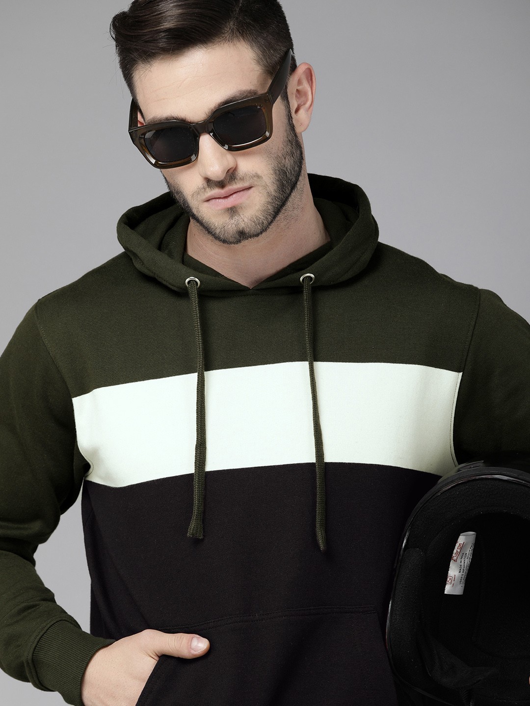 

Roadster Men Black Colourblocked Hooded Sweatshirt