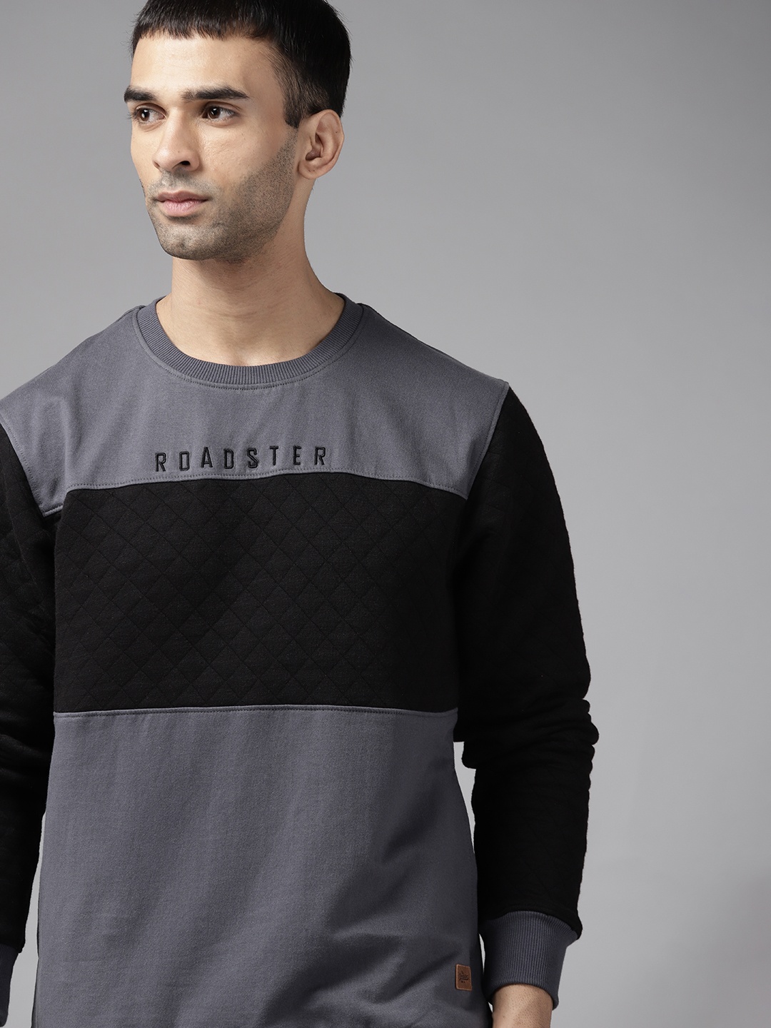 

Roadster Men Charcoal Grey & Black Colourblocked Sweatshirt