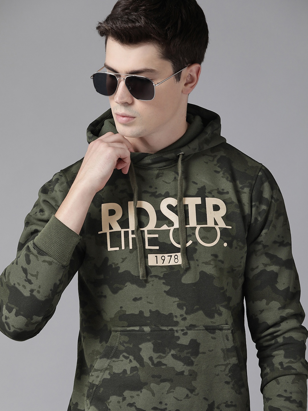 

Roadster Men Olive Green Camouflage Printed Hooded Sweatshirt