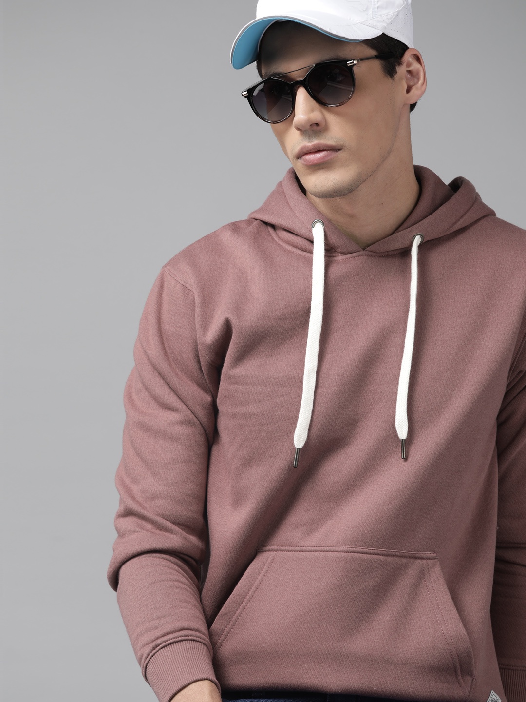 

Roadster Men Mauve Hooded Sweatshirt