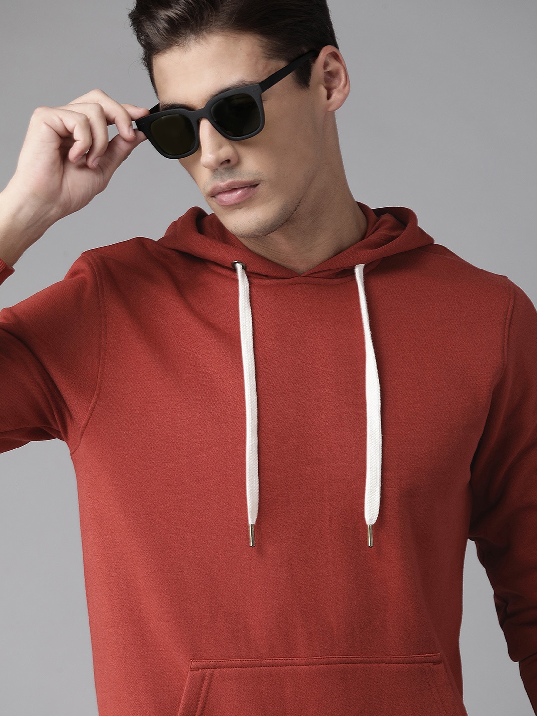 

Roadster Men Rust Hooded Sweatshirt