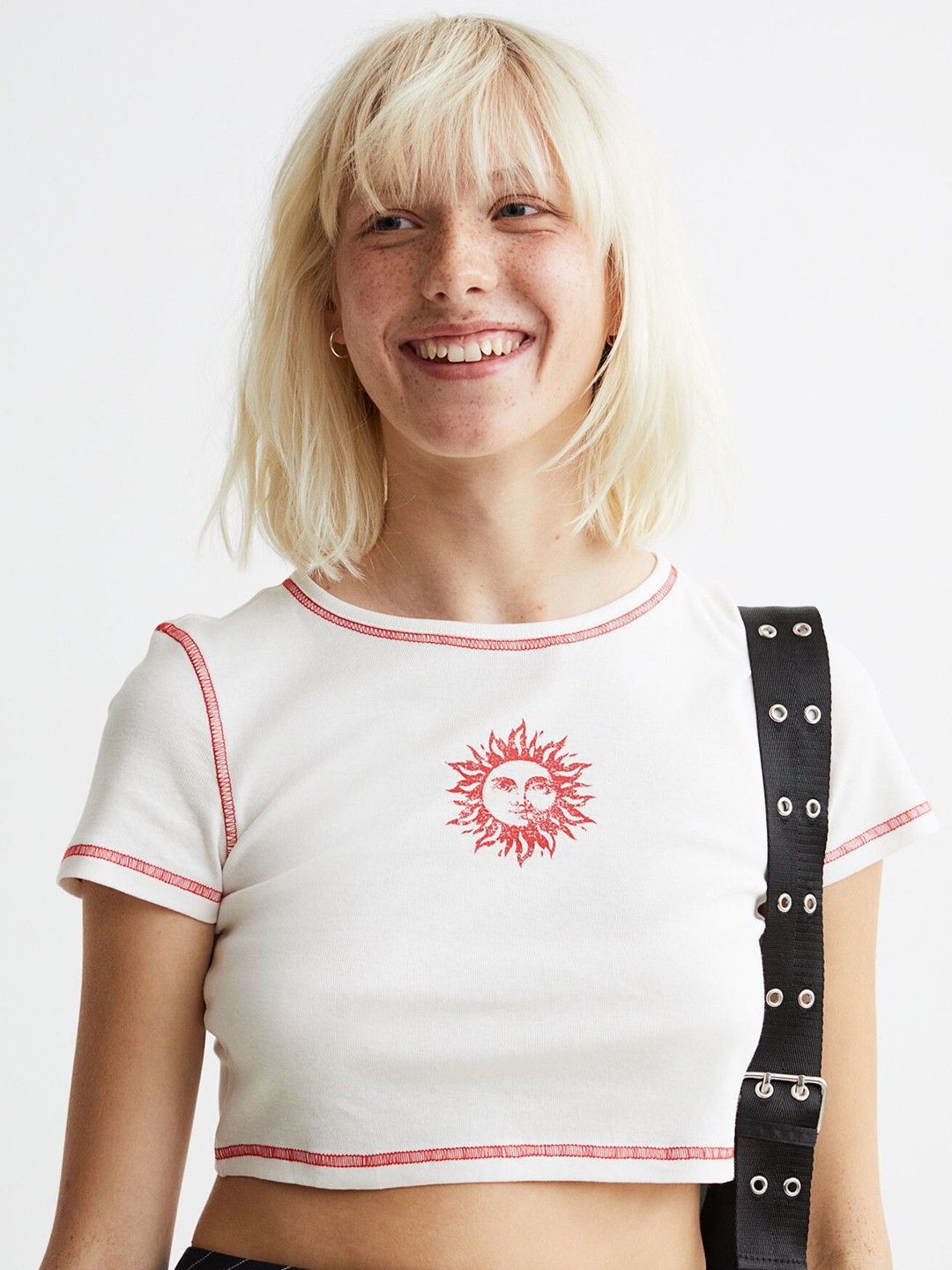 

H&M Women White & Red Cotton Printed Cropped Top