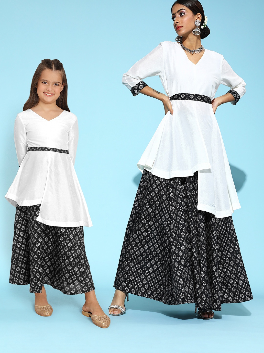 

Sangria Girls Black & White Ethnic Motif Print Ready to Wear Lehenga with Blouse