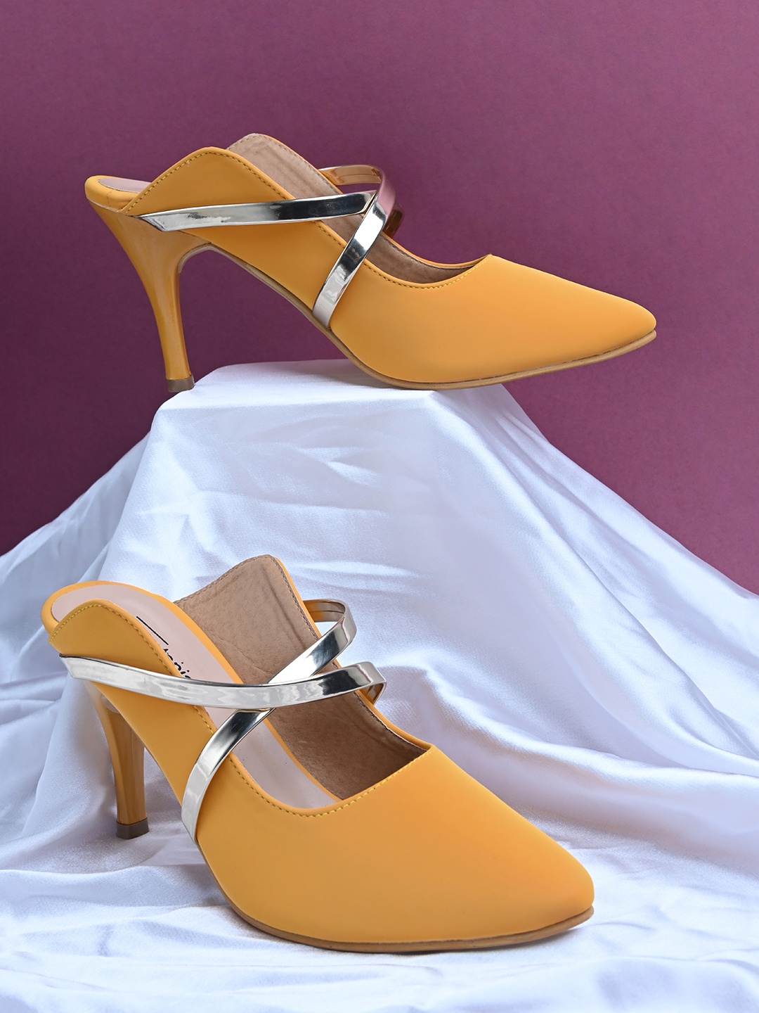 

Shoetopia Women Mustard Yellow Gold-Toned Pointed Toe Pumps