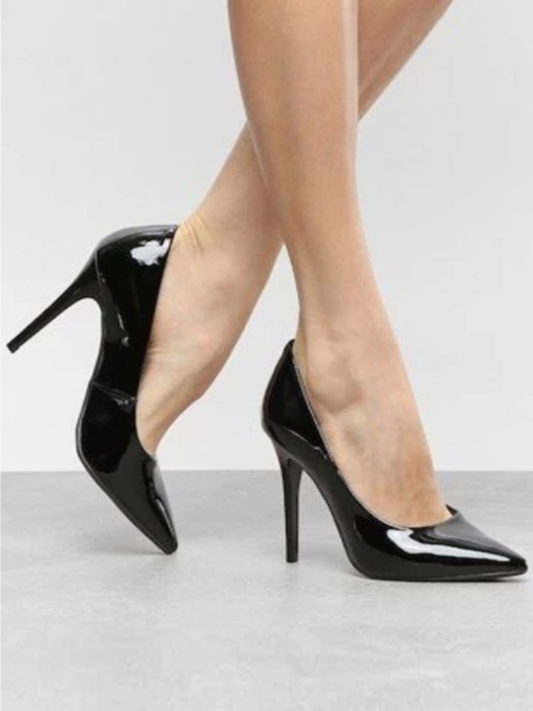 

Shoetopia Black Slim Heeled Pumps
