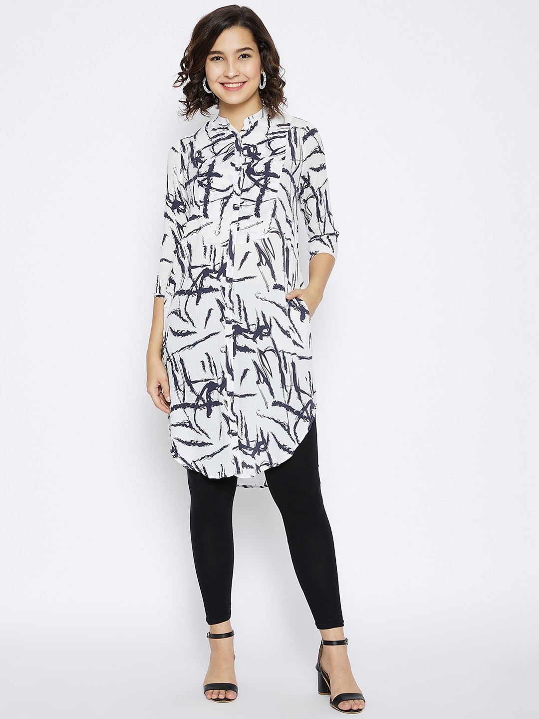 

Crimsoune Club Women White & Black Printed Pathani Kurta