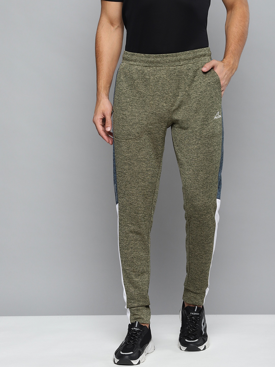 

Alcis Mens Olive Green Solid Cotton Grindle Effect Joggers