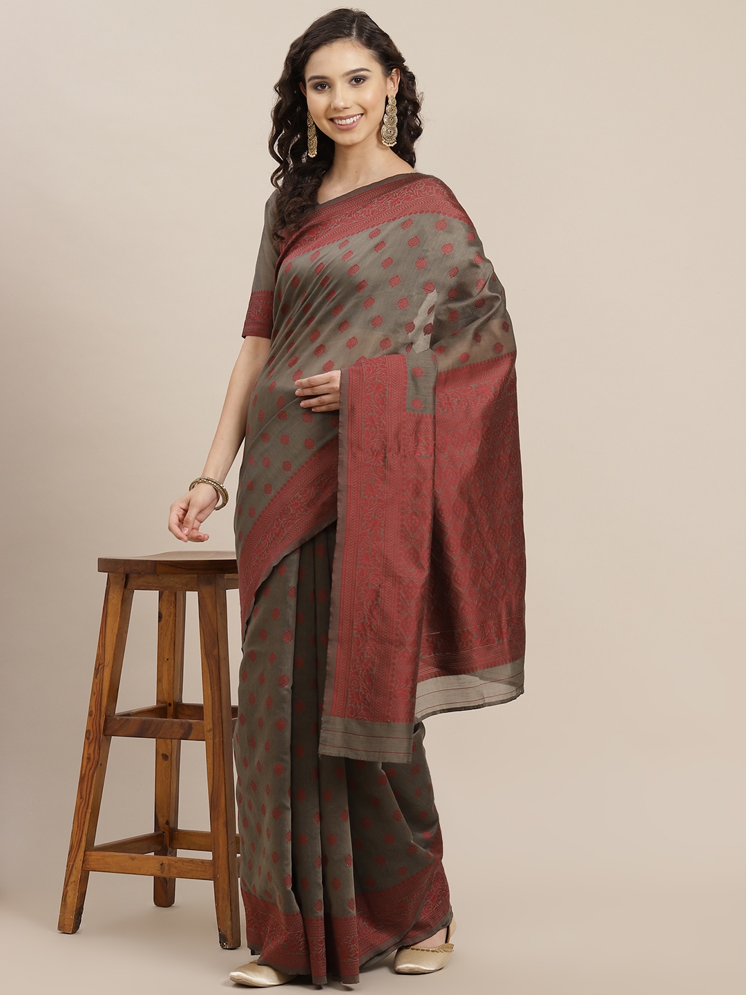 

Inddus Grey & Maroon Ethnic Motifs Woven Design Saree