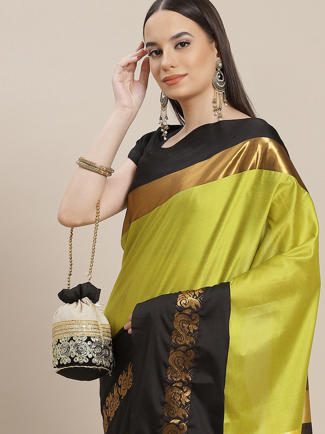 

Anouk Green & Black Solid Silk Blend Banarasi Saree
