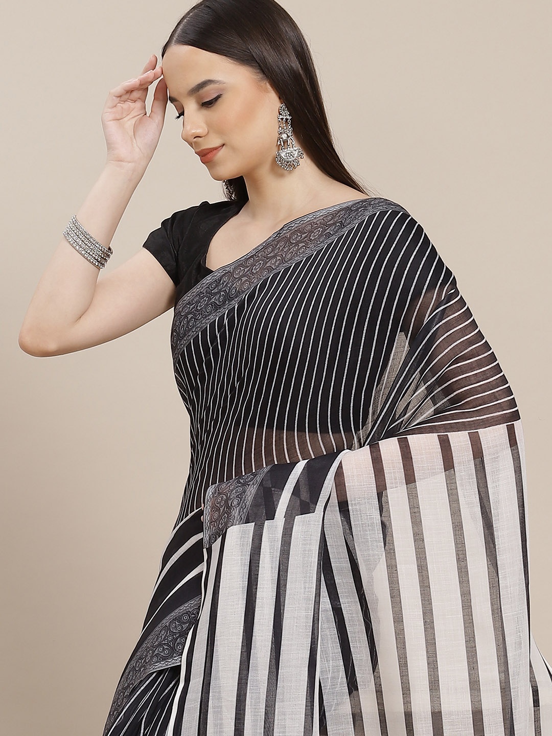

Anouk Black & White Striped Saree