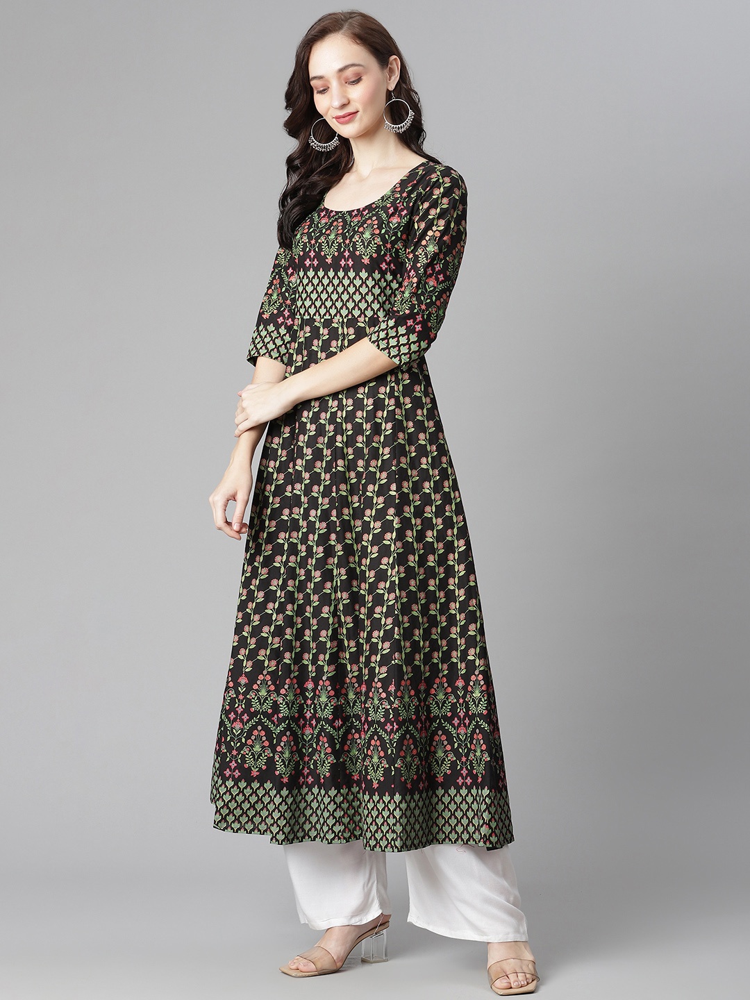 

Poshak Hub Women Black & Green Ethnic Motifs Printed Anarkali Kurta