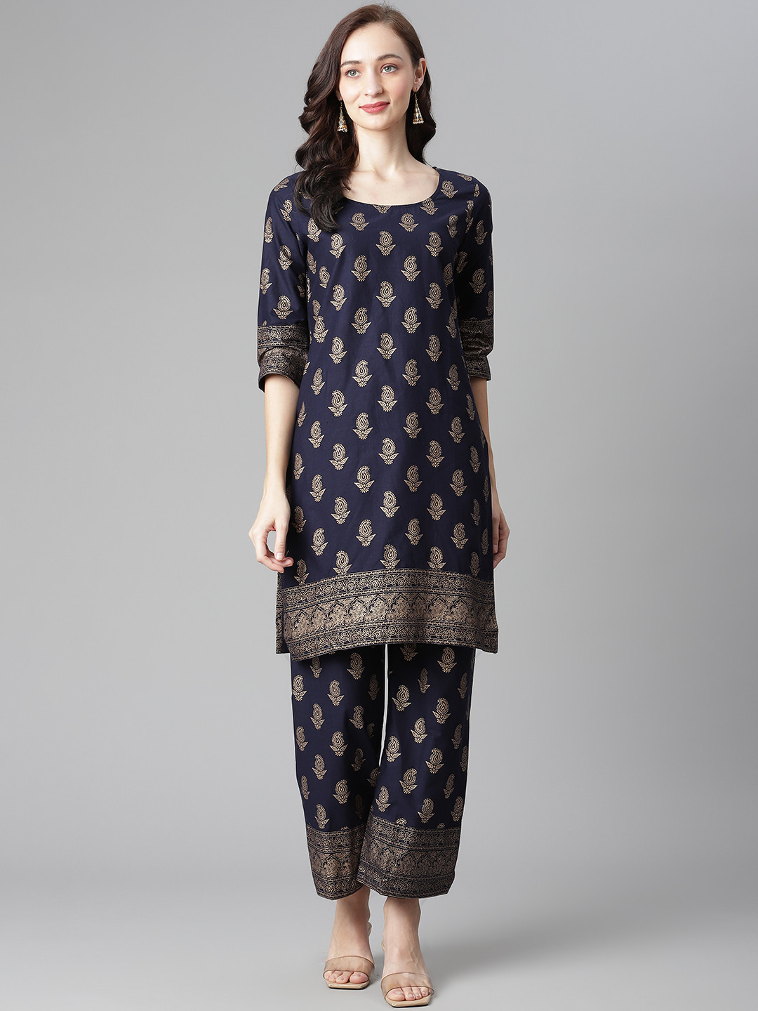 

Poshak Hub Women Navy Blue & Golden Ethnic Motifs Printed Pure Cotton Kurta with Palazzos
