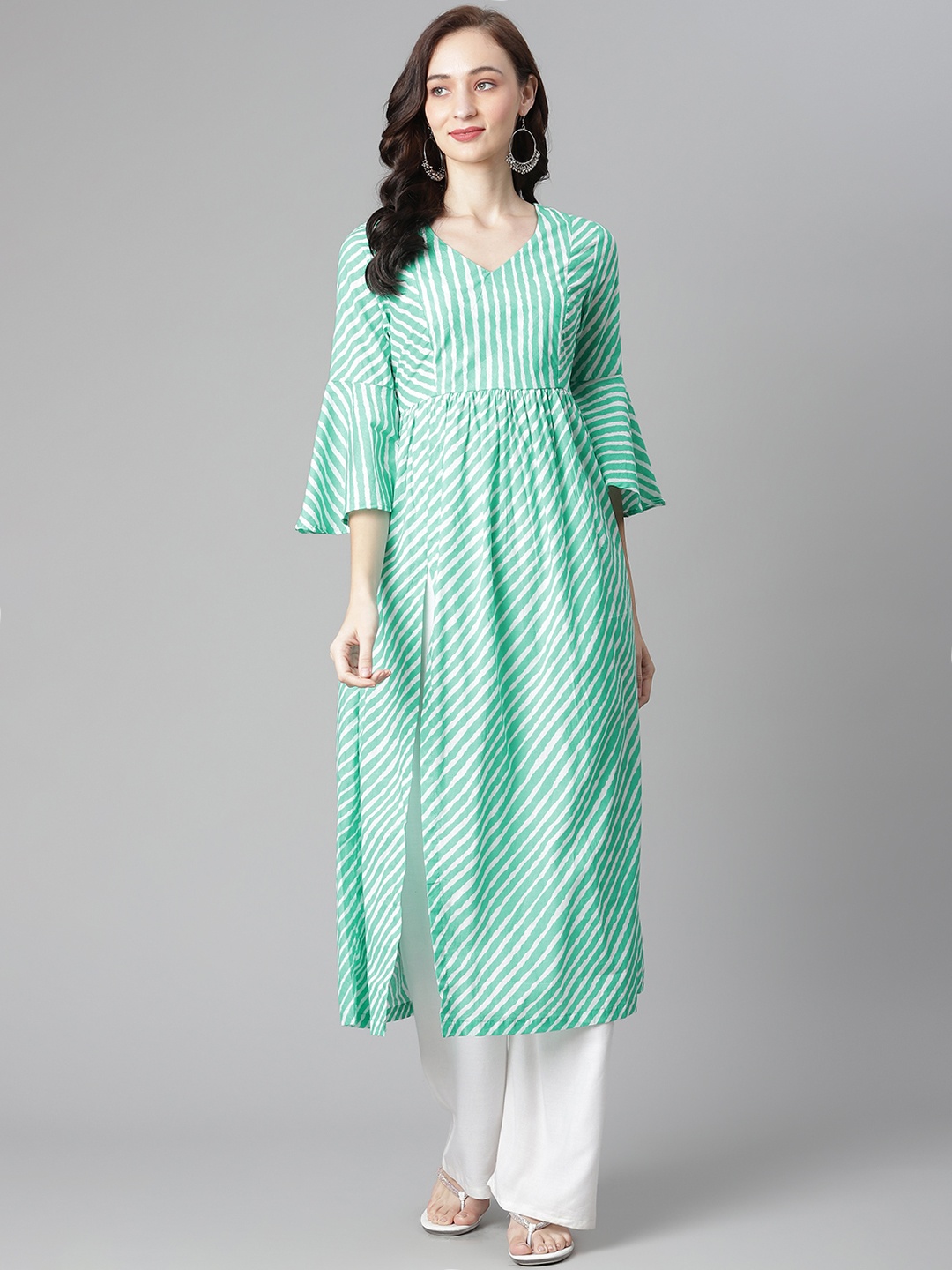 

Poshak Hub Women Green & White Leheriya Printed Kurta