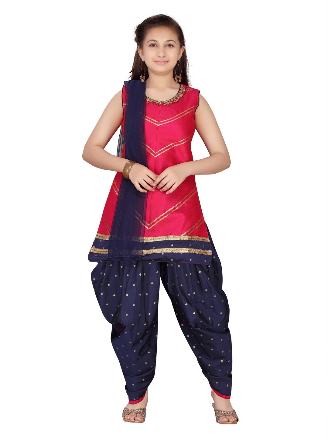 

Aarika Girls Pink Striped Woven Design Gotta Patti Straight Kurti with Patiala & Dupatta