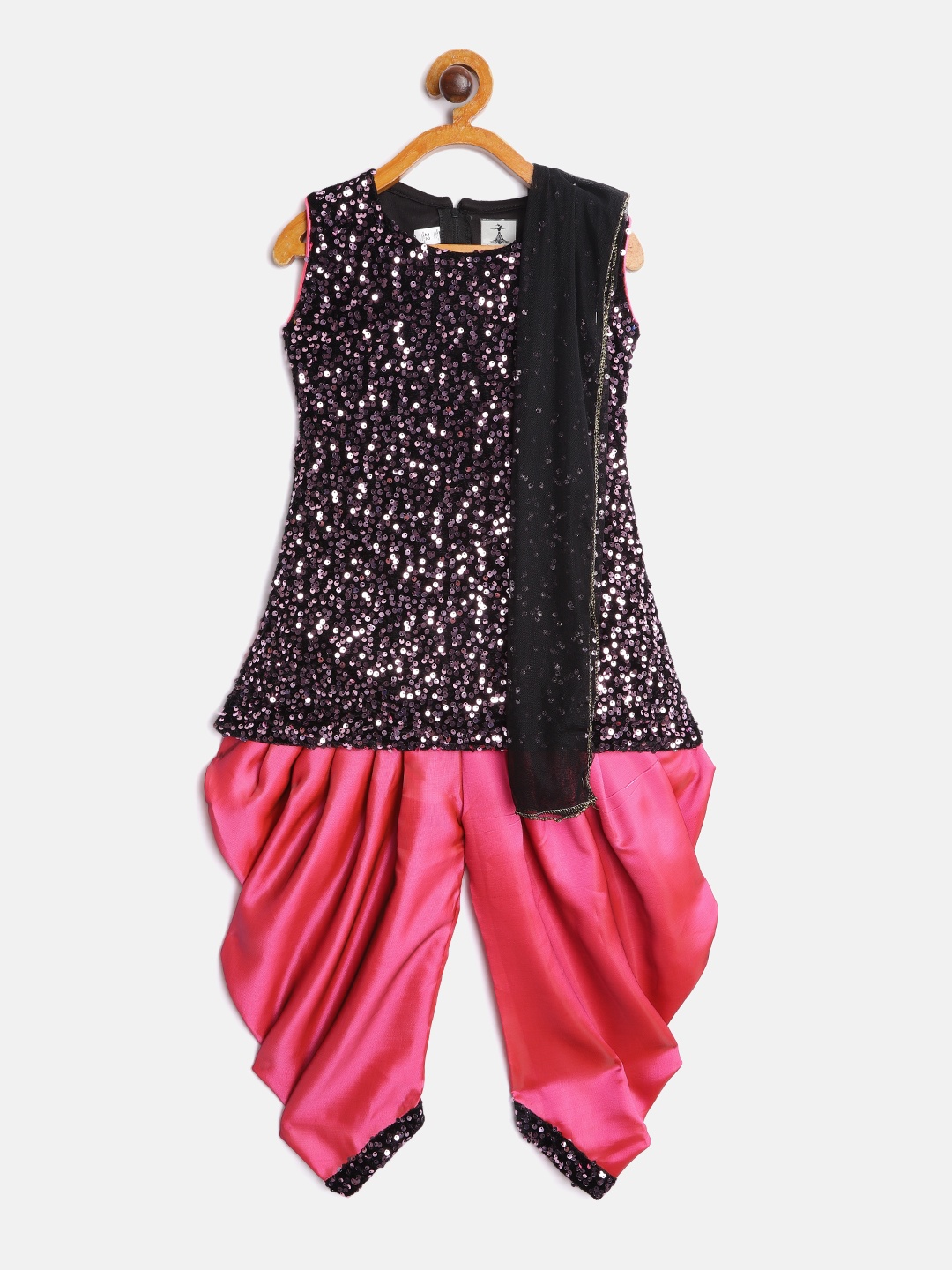 

Aarika Girls Black & Pink Sequinned Velvet Kurta with Solid Patiala & Dupatta