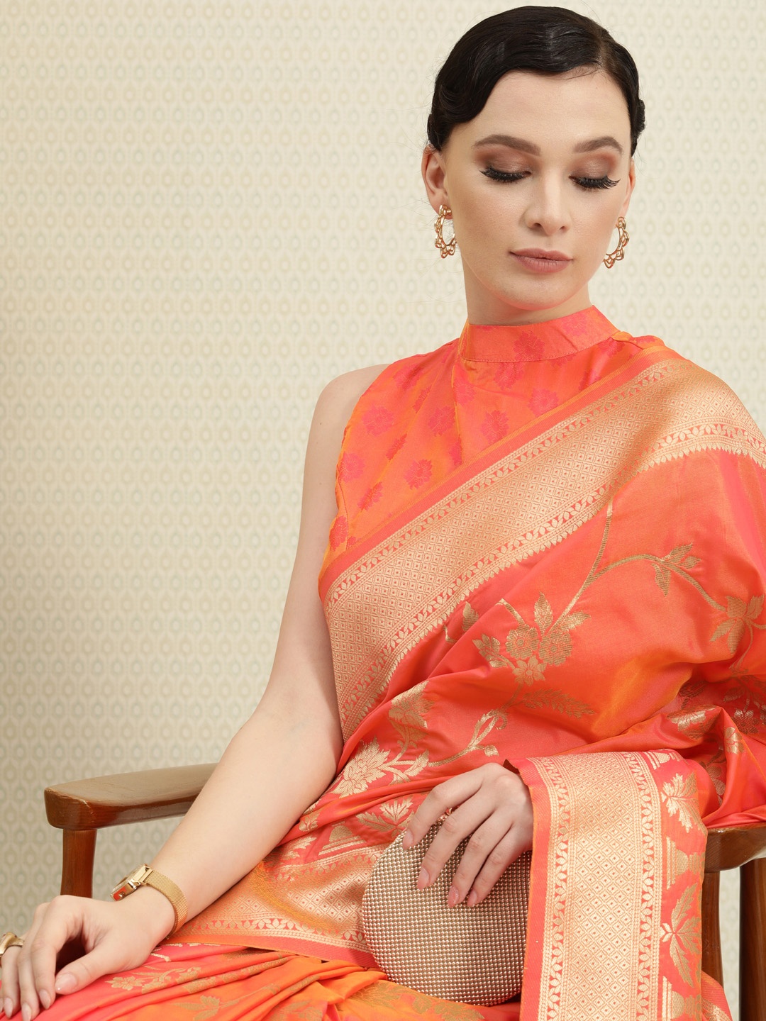 

House of Pataudi Peach-Coloured Floral Zari Silk Blend Banarasi Saree