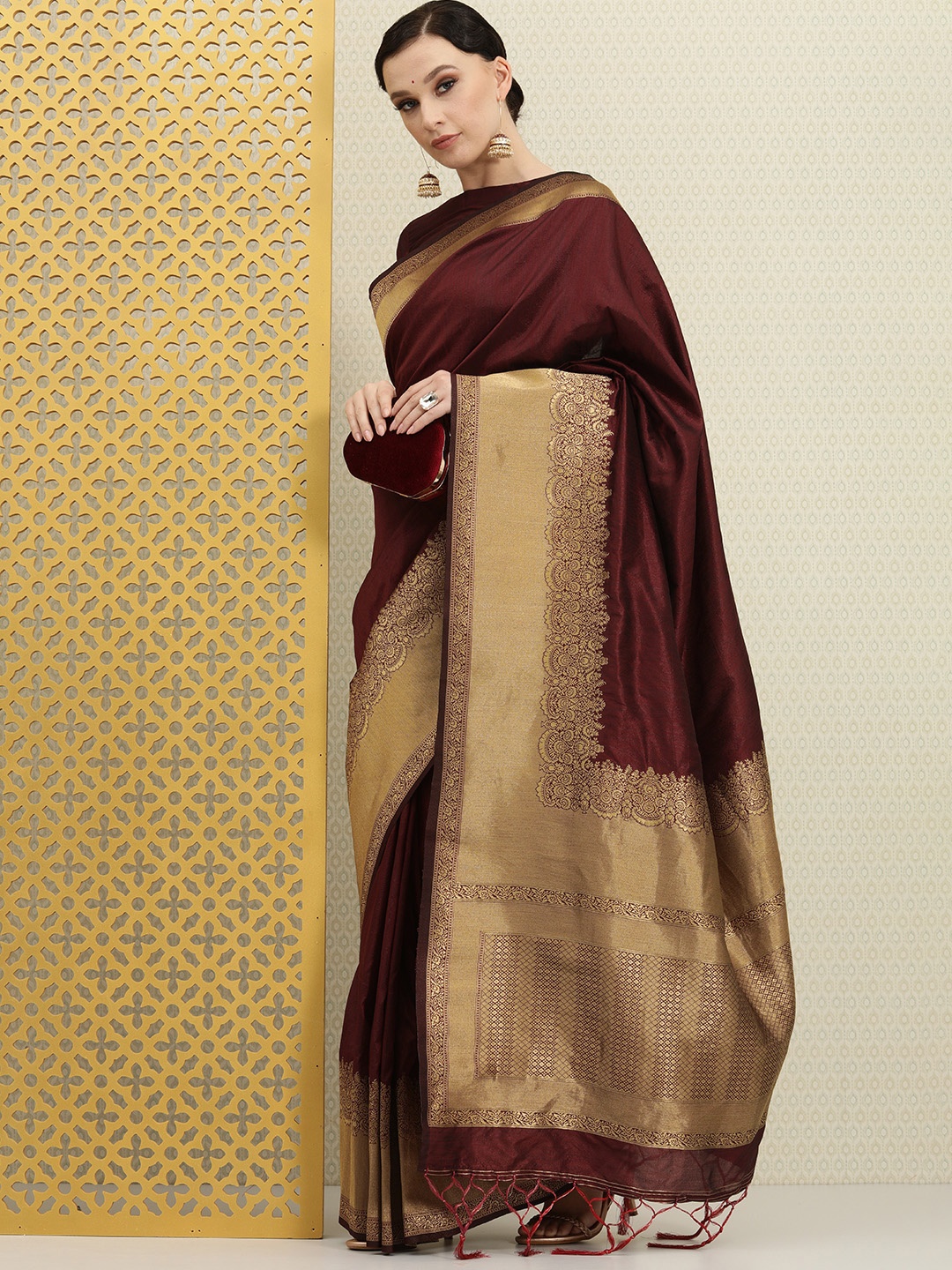 

House of Pataudi Maroon & Gold-Toned Zari Silk Blend Banarasi Saree