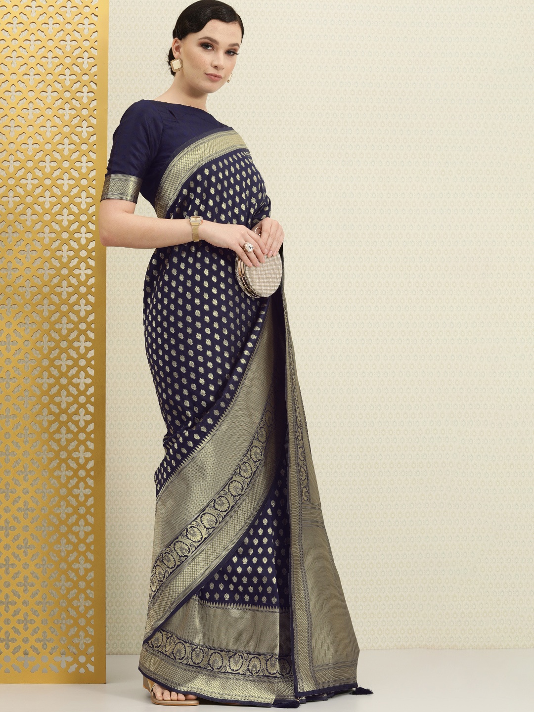 

House of Pataudi Navy Blue & Gold-Toned Ethnic Motifs Zari Silk Blend Banarasi Saree