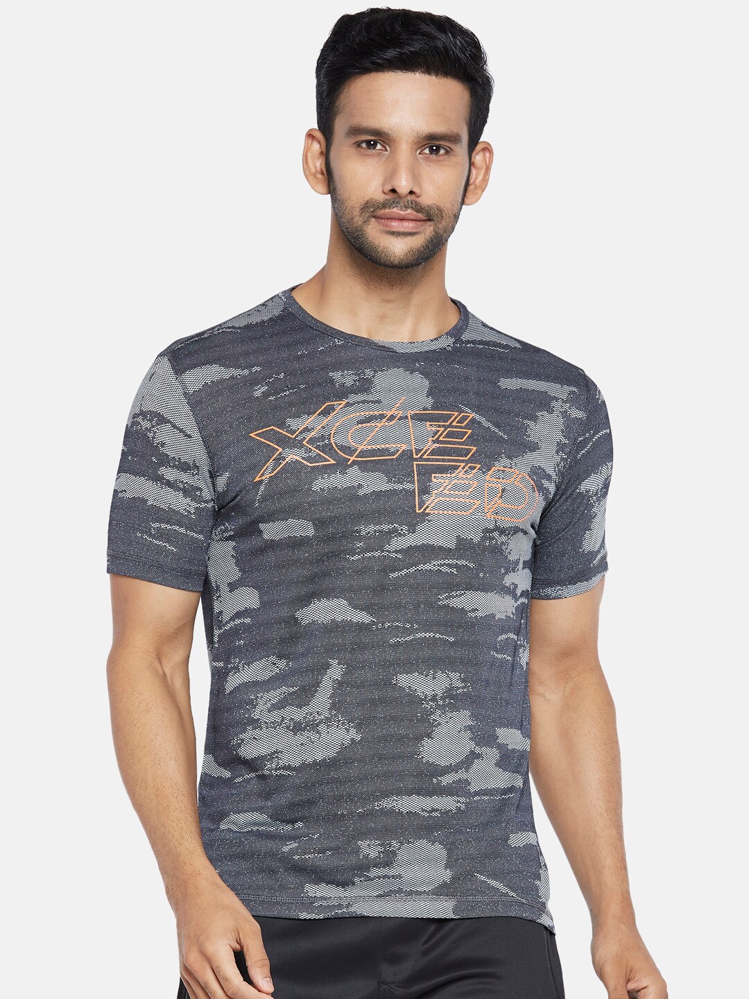 

Ajile by Pantaloons Men Grey Abstract Printed Slim Fit T-shirt