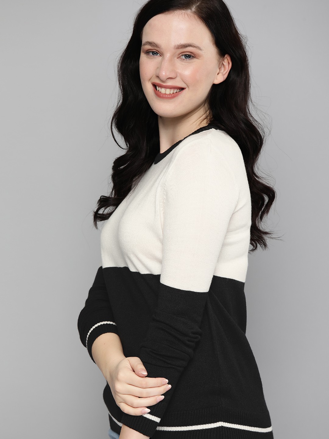 

HERE&NOW Women Black & White Colourblocked Pullover Sweater